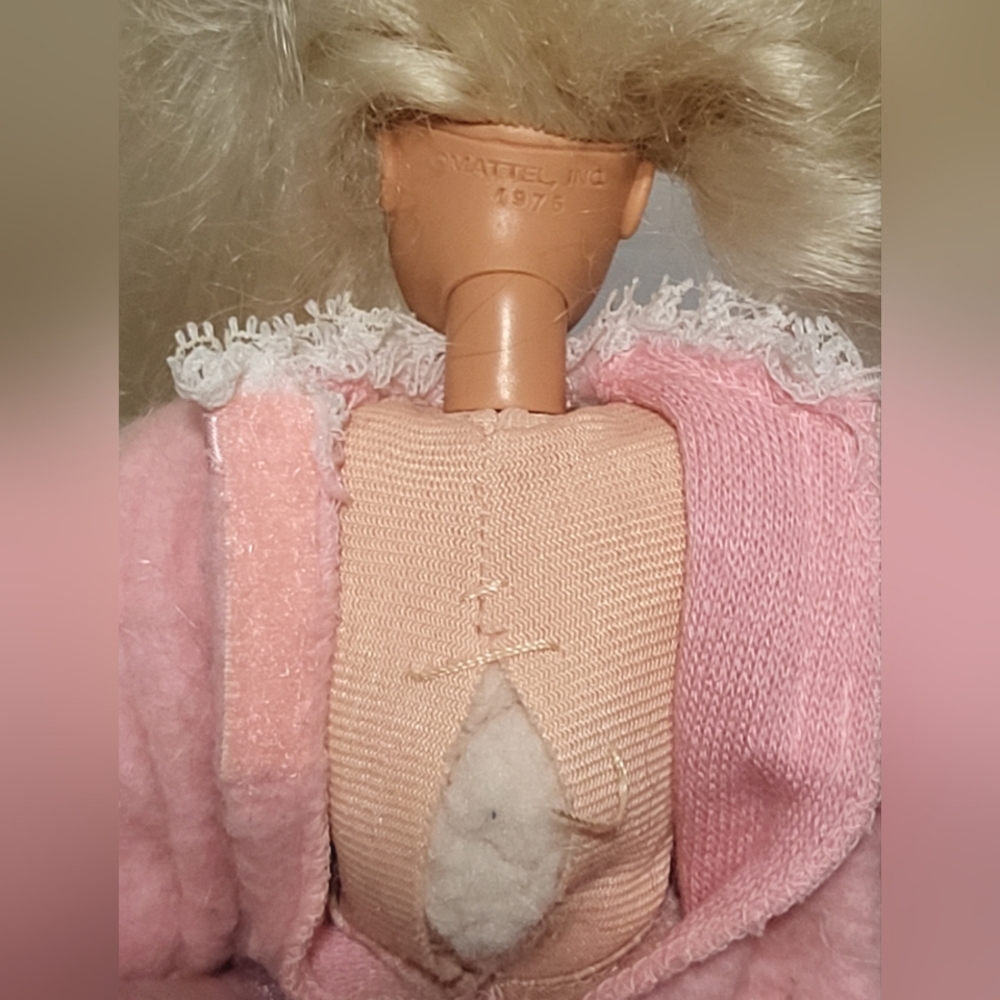 Vintage 1993 Bedtime Barbie - Picture 5 of 8